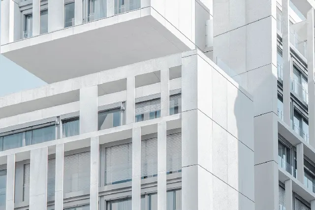 Auditoría comercial: contratos de alquiler, costes de explotación, mantenimiento – Valoración de una casa y un piso
