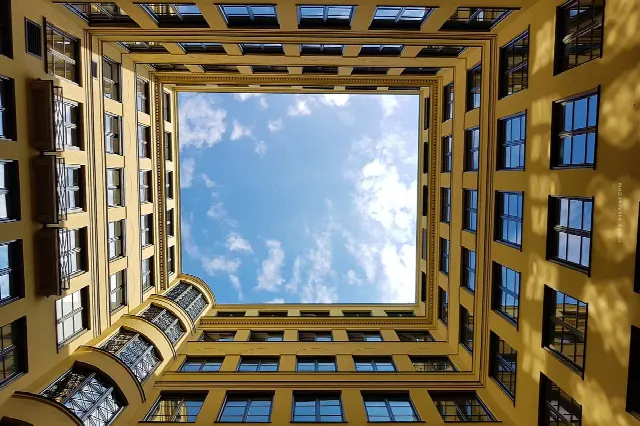 Venta de inmuebles en Múnich: Trámites, documentos y agentes inmobiliarios – Tierra, piso y casa