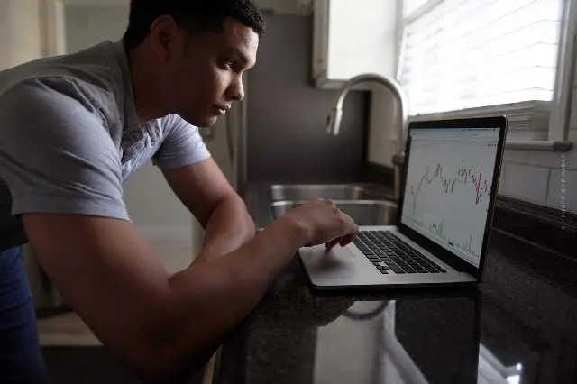 Acciones, ETF, forex, criptodivisas, trading social: ¡Mis experiencias y errores!