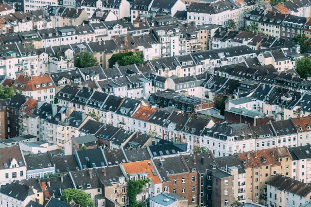 Edificio de apartamentos para vender en Frankfurt: edificio de alquiler & edificio de renta