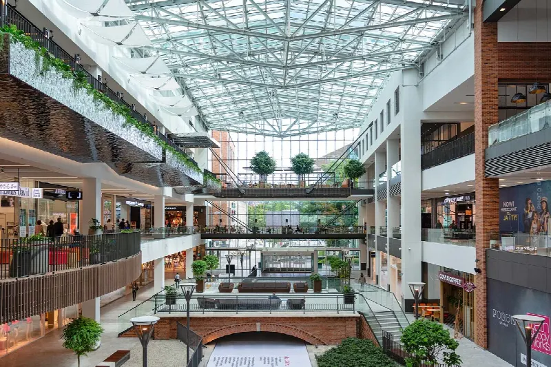 Venta de inmuebles comerciales: Procedimiento, agente y tipos de propiedad