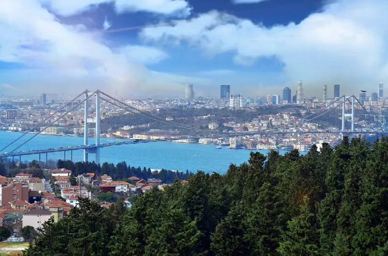 Agentes inmobiliarios de lujo en Estambul: condominio, casa e inversión