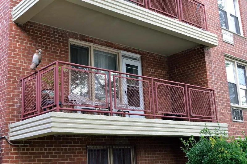 Sistema solar para balcones: ventajas, instalación, mantenimiento y costes + 3 consejos en Amazon