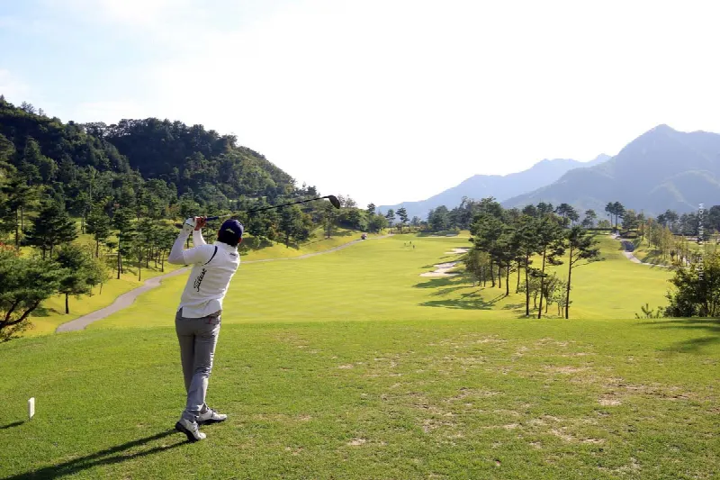 Campo de golf Ibiza: Recomendación de los mejores campos de golf de la isla (+ consejos inmobiliarios)