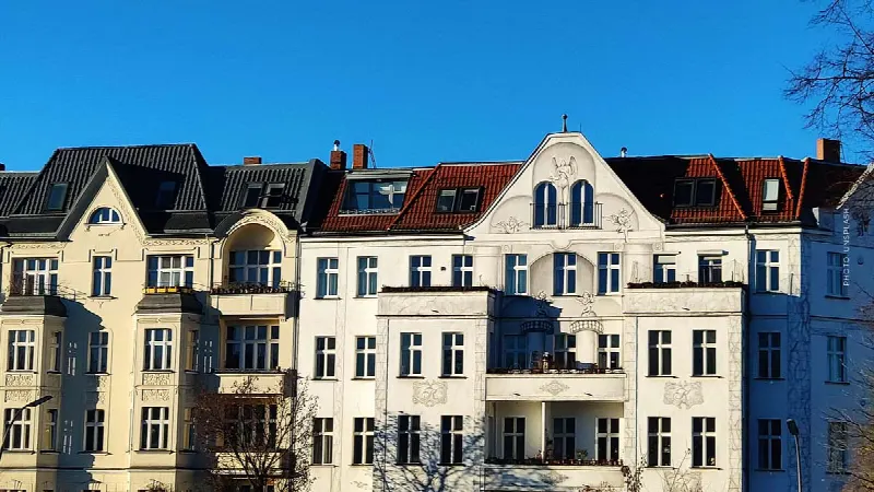 Vender un piso en Berlín: trámites, agentes inmobiliarios, impuestos… ¿qué hay que tener en cuenta?