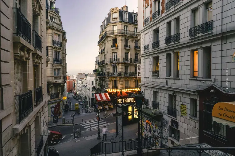 Piso de Karl Lagerfeld en París vendido por 10 millones + vídeo de la subasta en directo