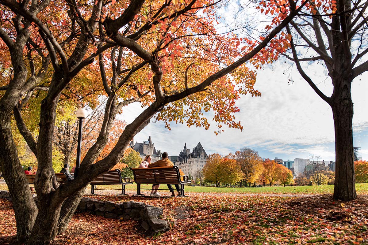 Ottawa en otoño — inmuebles en la capital de Canadá